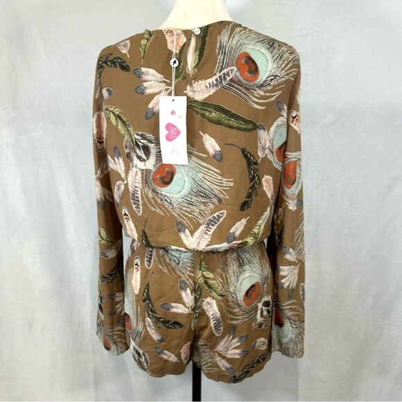 Buddy Love long sleeve mocha feather print faux wrap romper size small NWT - Picture 6 of 6